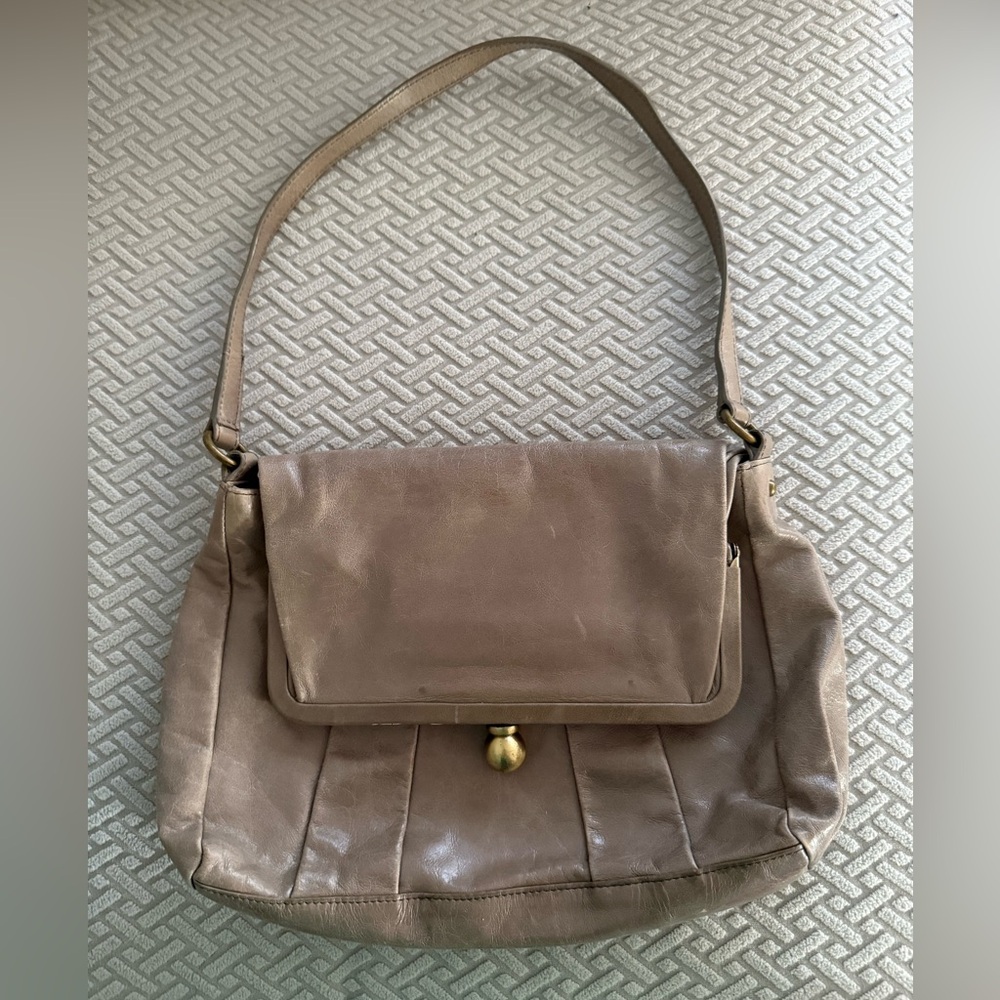 HOBO International Gray leather fold over kiss lock bag
